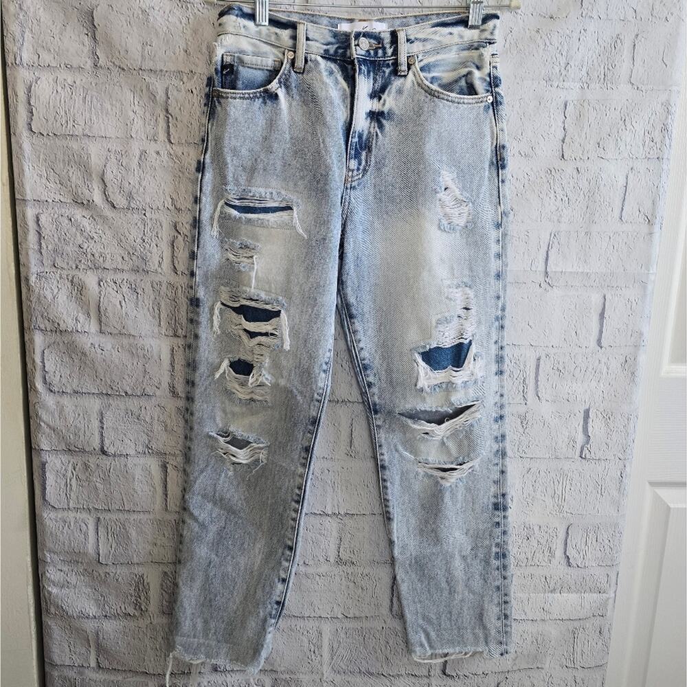 Kancan High Rise Straight Light Wash Distressed Jeans KC8667L Size 5/26 - Picture 2 of 13